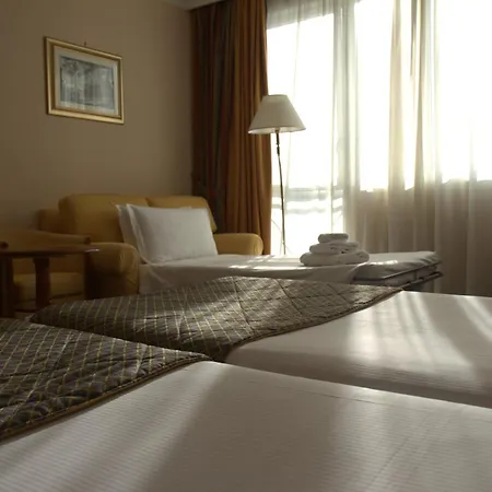 아우렐리아 안티카 4*