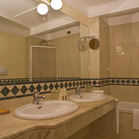 Aurelia Antica Hotel 4*