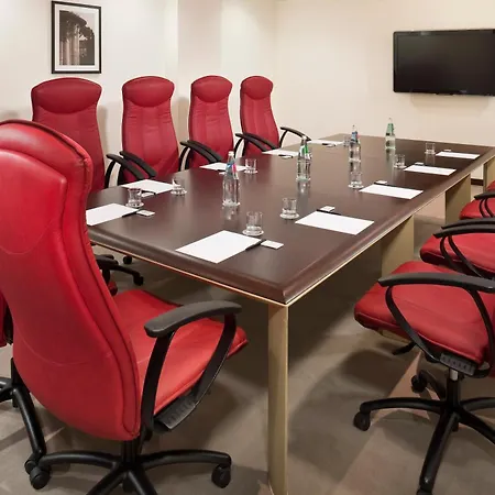 아우렐리아 안티카 호텔 4*